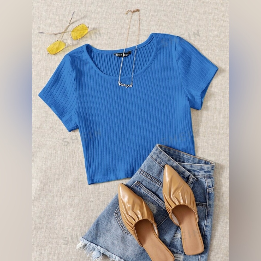 SHEIN Women’s XS Blue Cropped Top